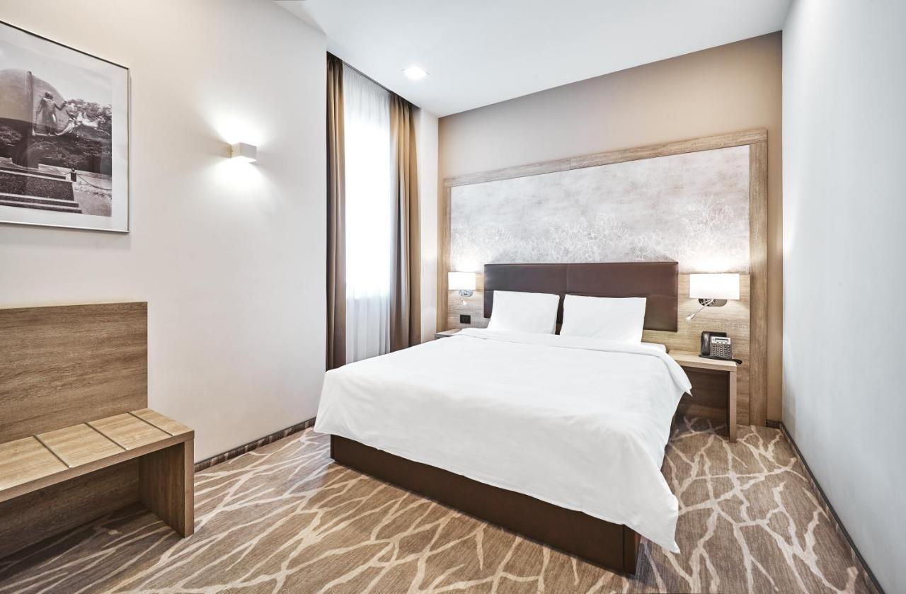 Radisson Hotel City Centre Odessa Esterno foto