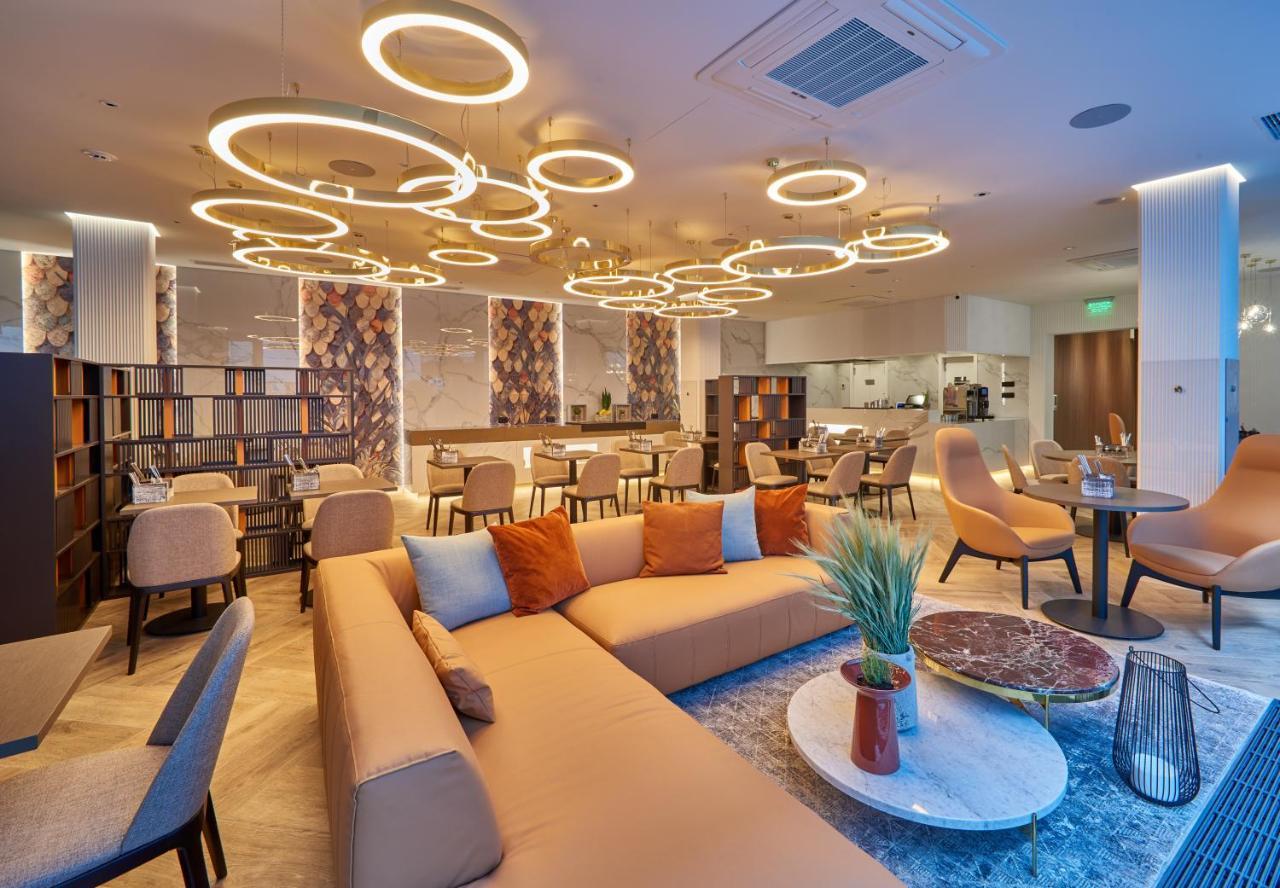 Radisson Hotel City Centre Odessa Esterno foto