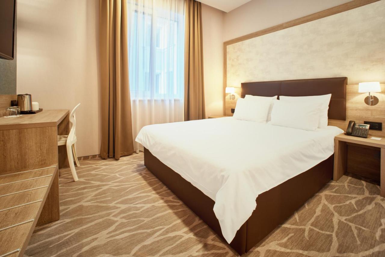 Radisson Hotel City Centre Odessa Esterno foto