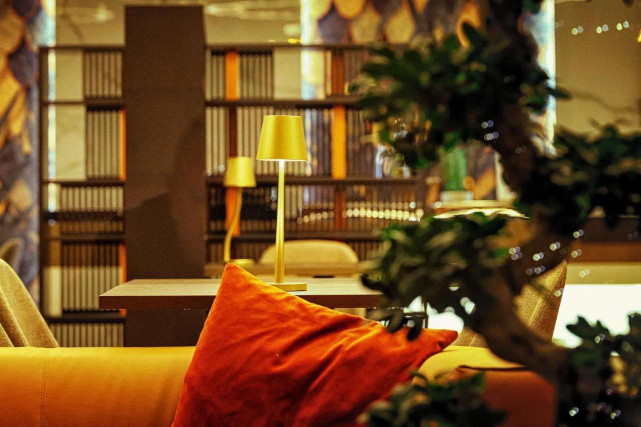 Radisson Hotel City Centre Odessa Esterno foto